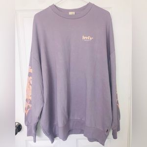 Levi’s crewneck sweater (M)